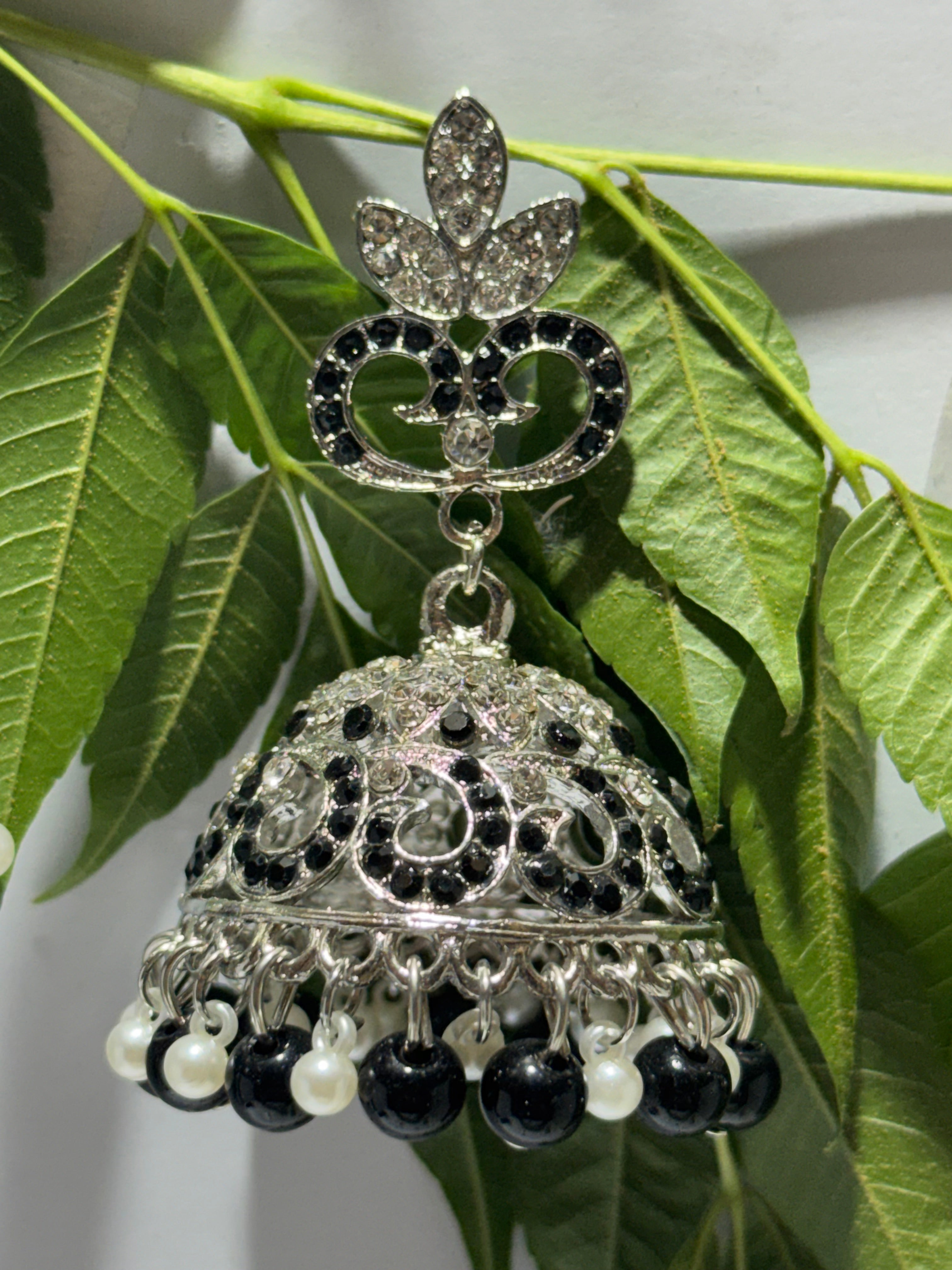 Rivaayat Pearl & Black Jhumkas
